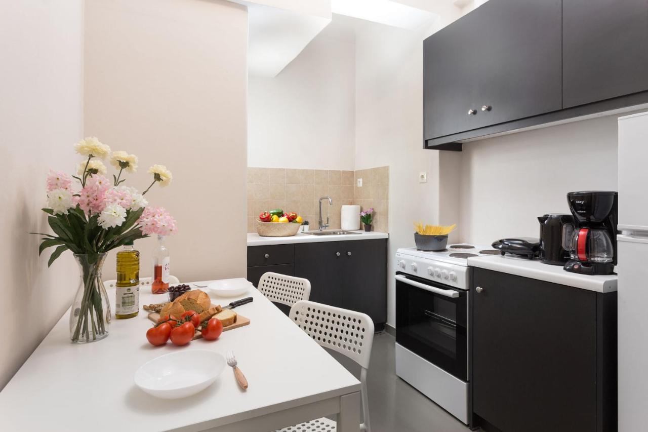 Homely Apartments By Athens Stay Екстер'єр фото